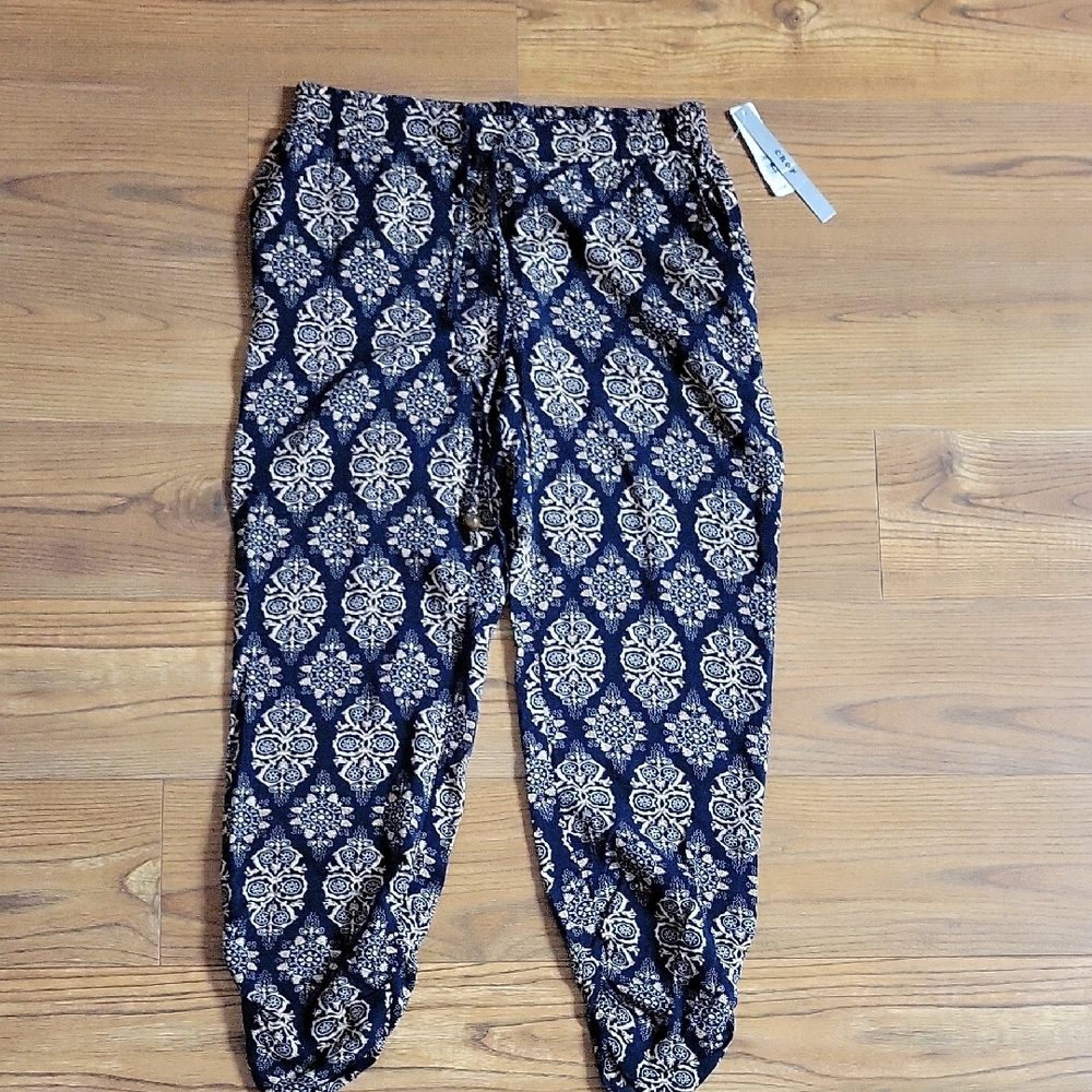 New Directions Navy and Beige Patterned Pants